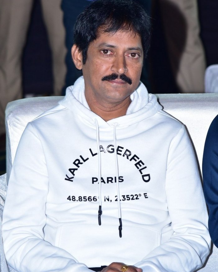 waltair veerayya pre release  8